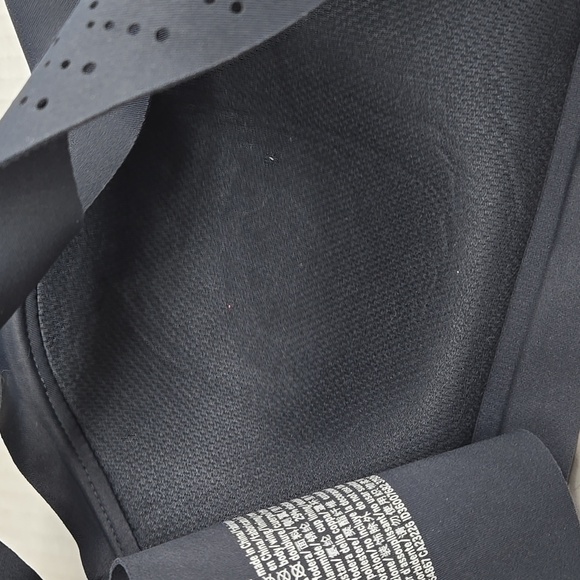 Victora Secrets Sports Bra 34B - Picture 6 of 6